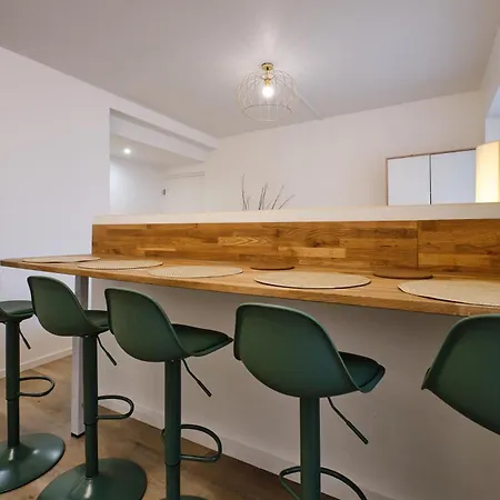 Magnifique T3 Centre Avec Wifi Rdc Apartment Limoux